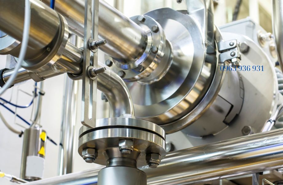 Lắp đặt cút hàn 316 cho hệ thống sản xuất dược phẩm