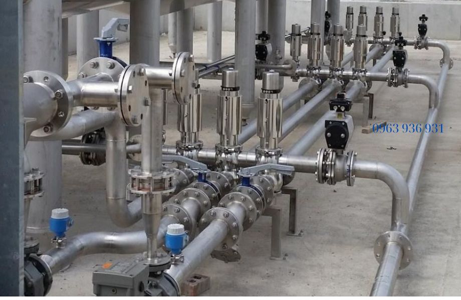 Ứng dụng thực tiễn của tê hàn inox 