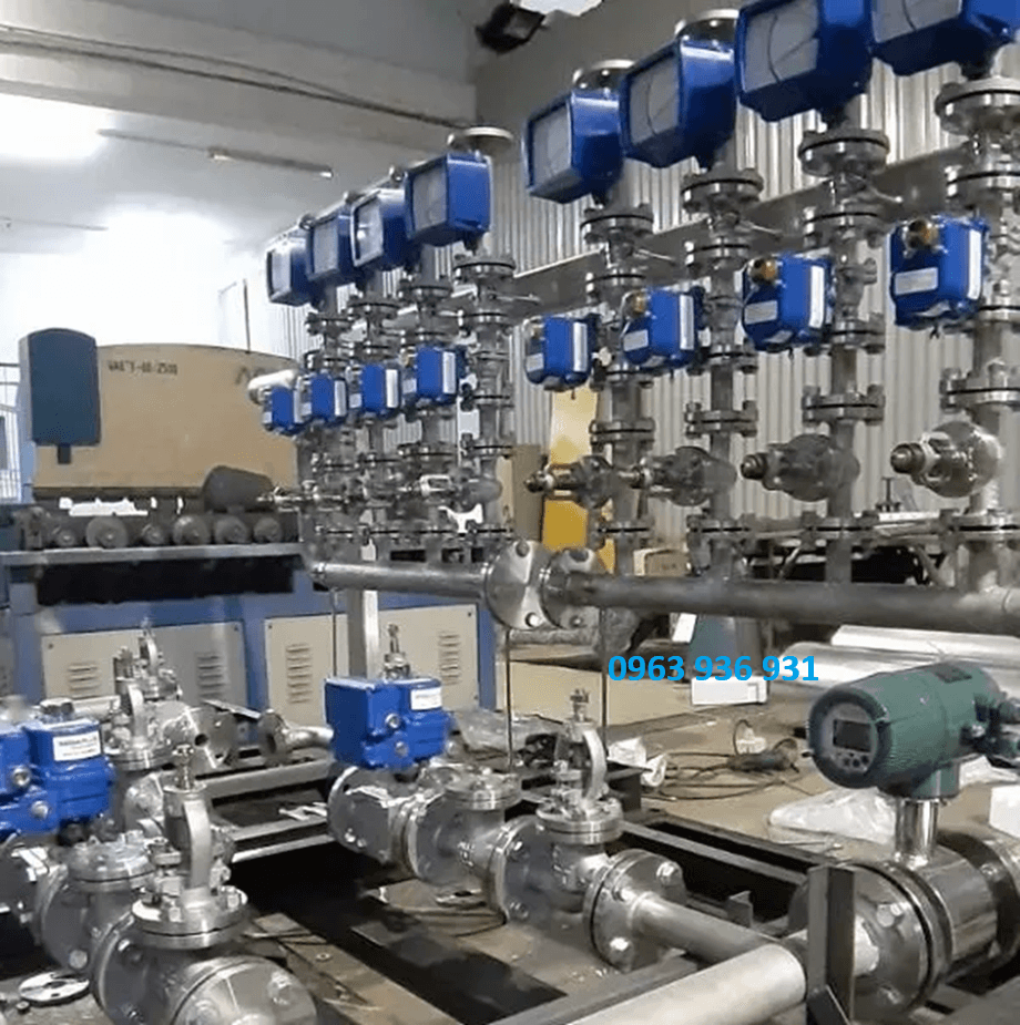 van cửa inox điều khiển điện 3
